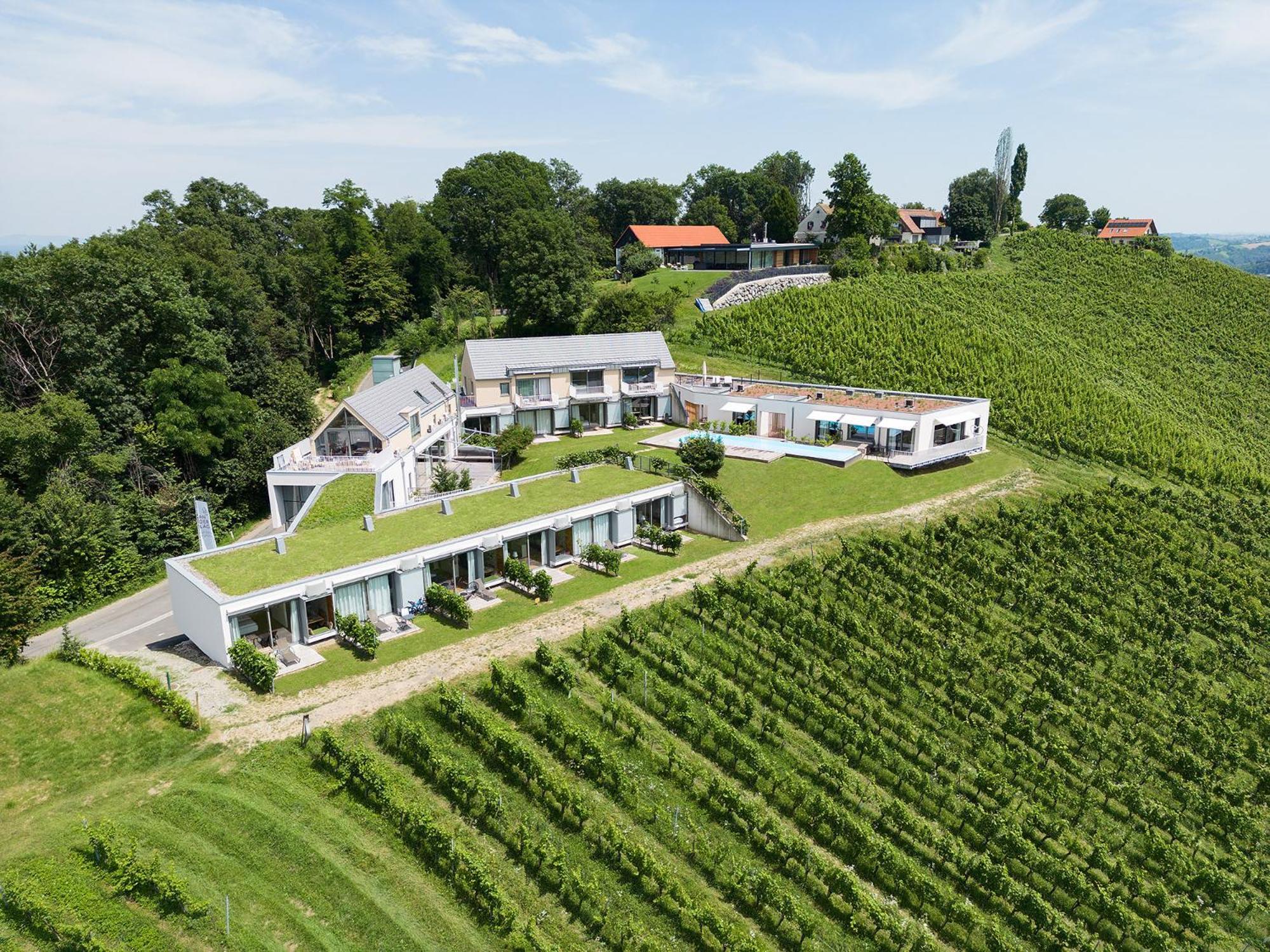 Hideaway An Der Weinstrasse - Pool & Sauna - Apartments Anderlage Spielfeld Exterior foto