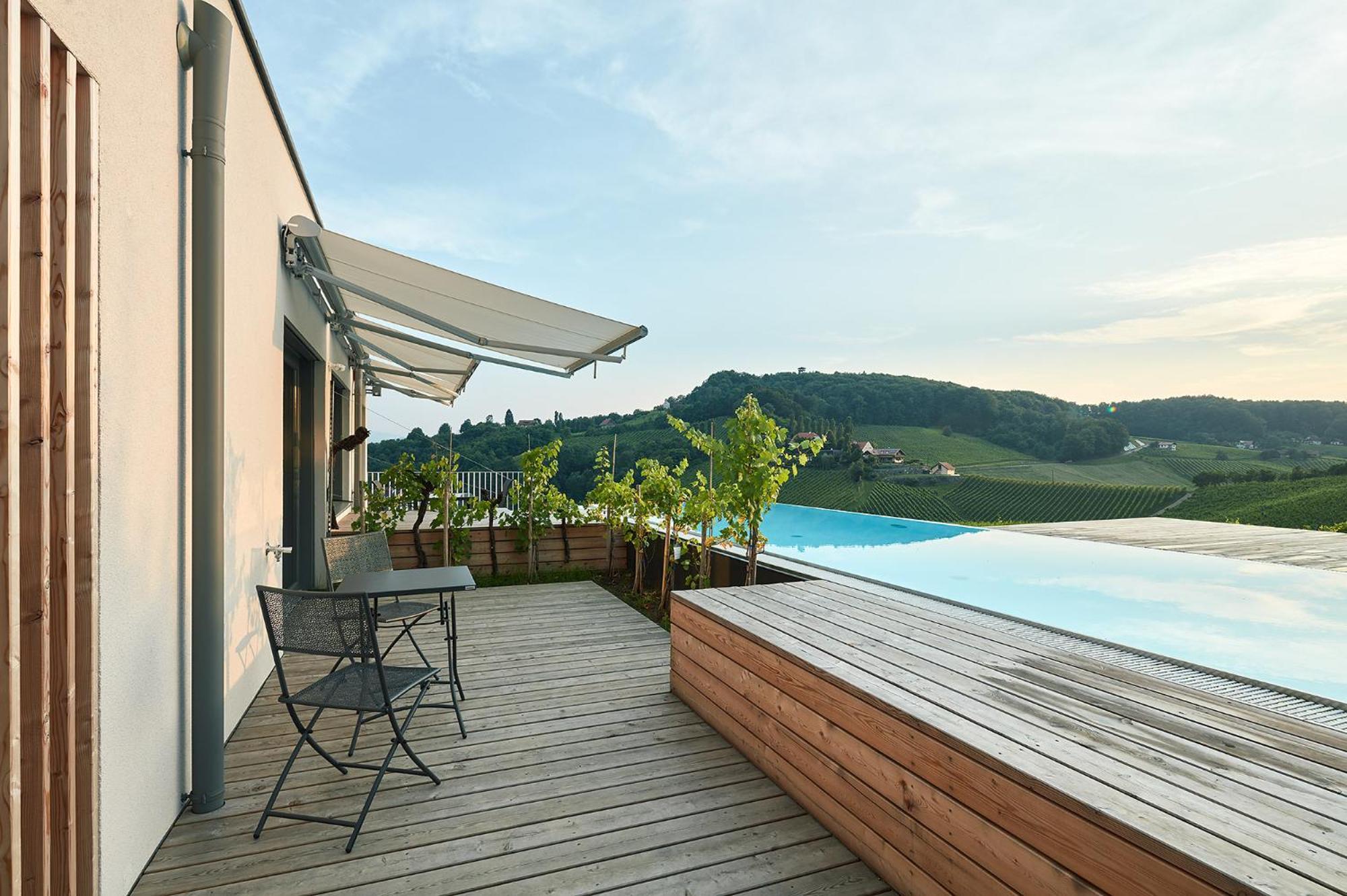 Hideaway An Der Weinstrasse - Pool & Sauna - Apartments Anderlage Spielfeld Exterior foto