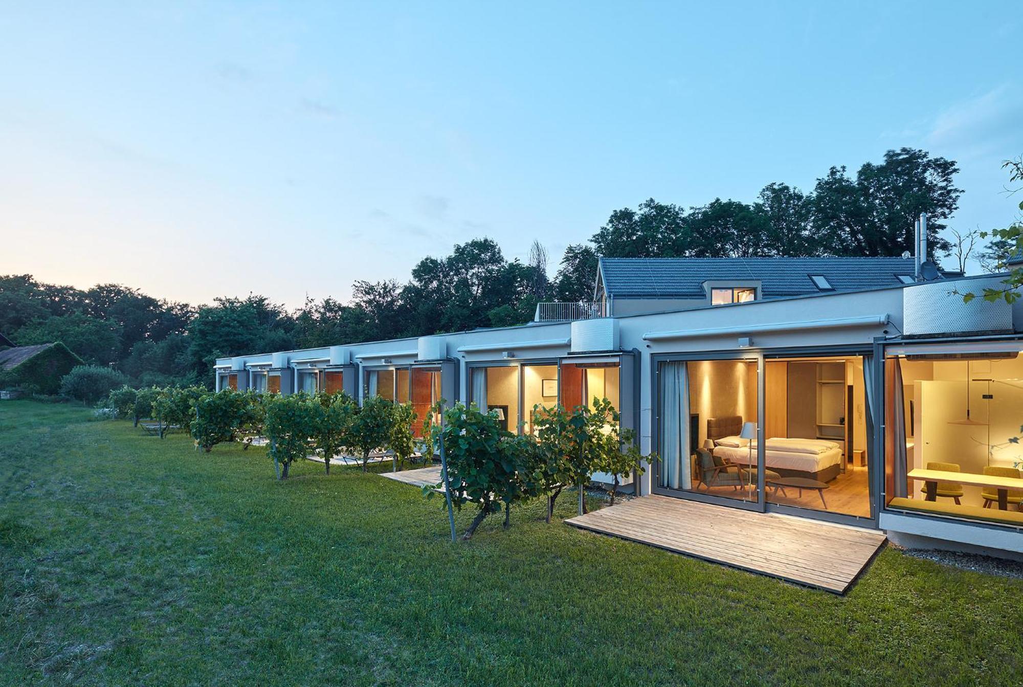 Hideaway An Der Weinstrasse - Pool & Sauna - Apartments Anderlage Spielfeld Exterior foto